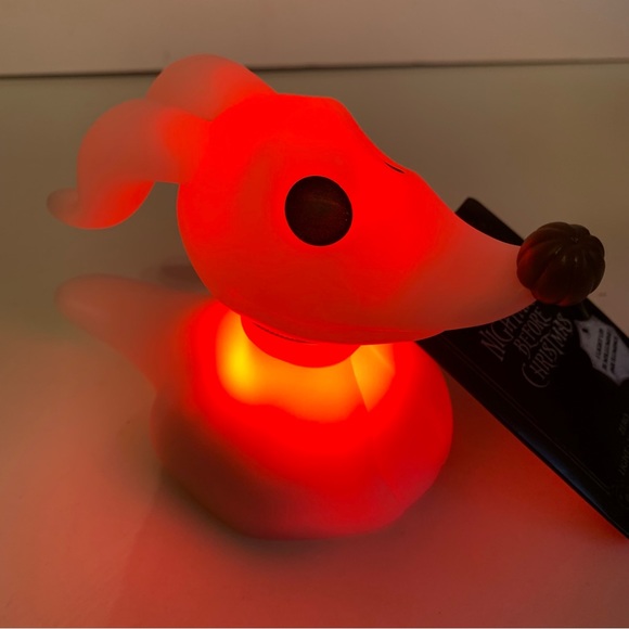 NWT. Zero light up figurine. Plastic Zero dog figurine from Disney’s NBC - Picture 4 of 15